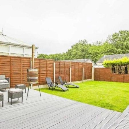 Entire House - Peaceful 3 Bedroom Home Rishton 外观 照片