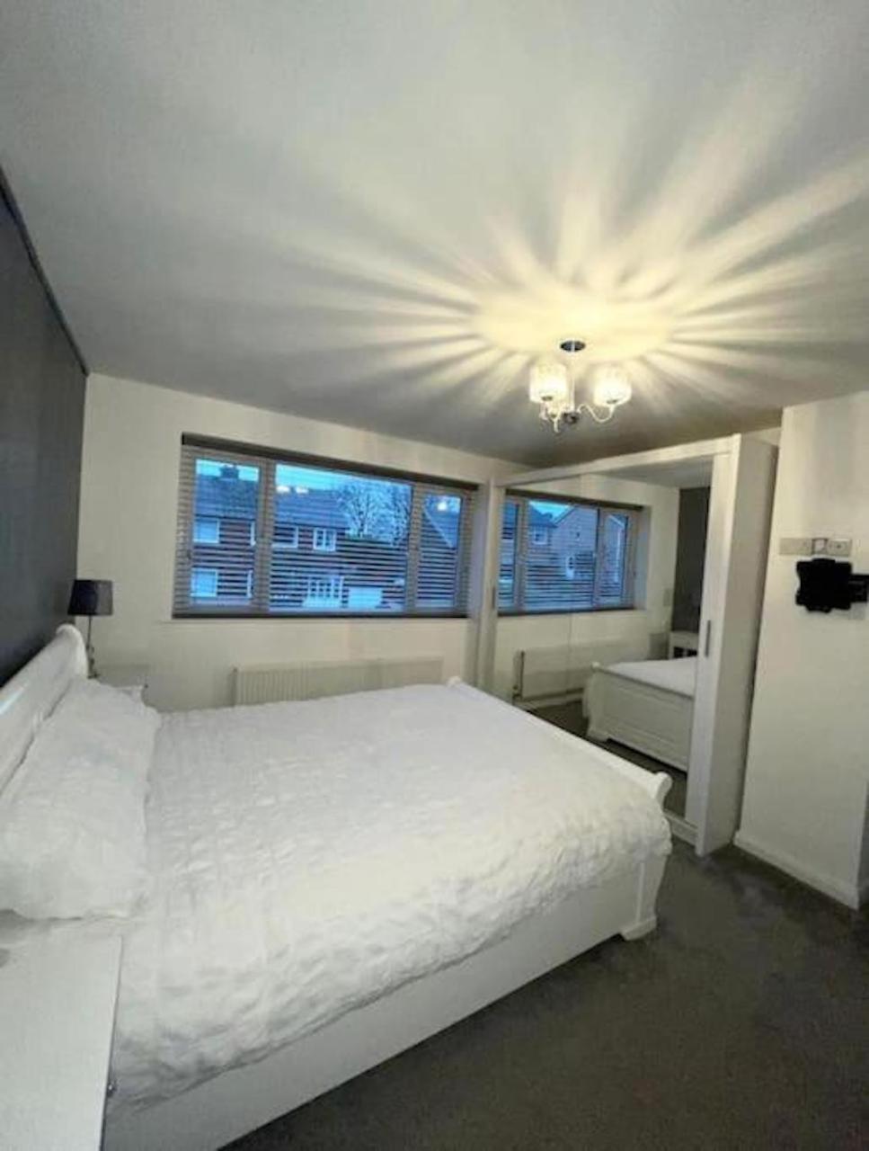 Entire House - Peaceful 3 Bedroom Home Rishton 外观 照片